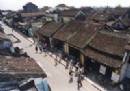 TOURISTS IN Central Vietnam Heritage Road 6 day tour